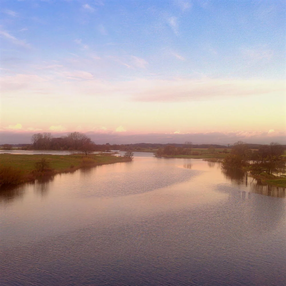 Abendstimmung an der Hamme – Wasserwandern im Teufelsmoor